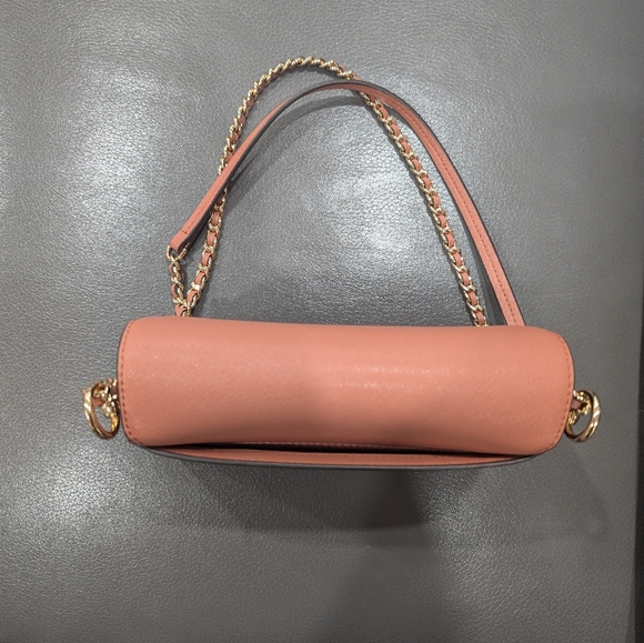 Tory Burch, Robinson Convertible Shoulder Bag - Picture 9 of 11